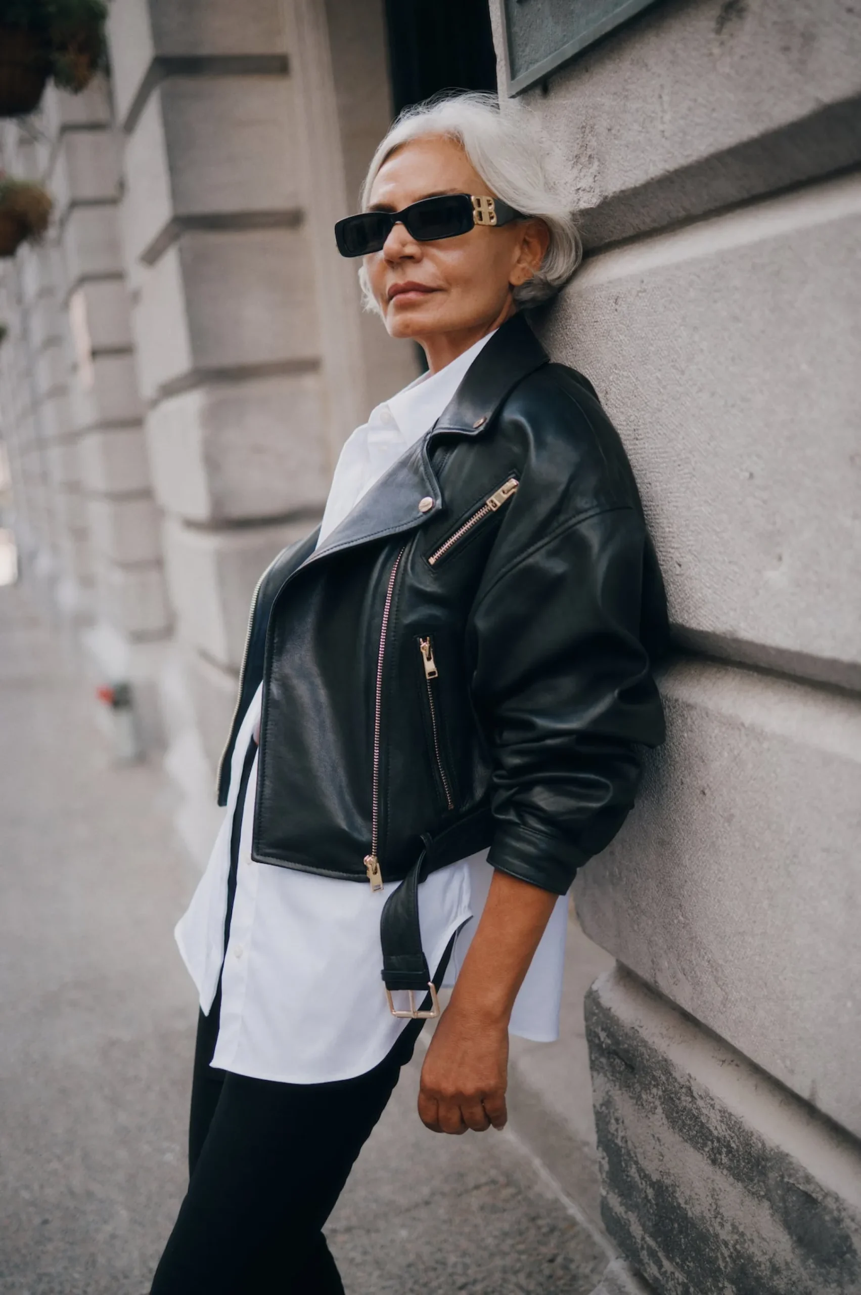 Femme LAMARQUE DYLAN Veste Moto Raccourcie En Cuir Avec épaules Matelassé